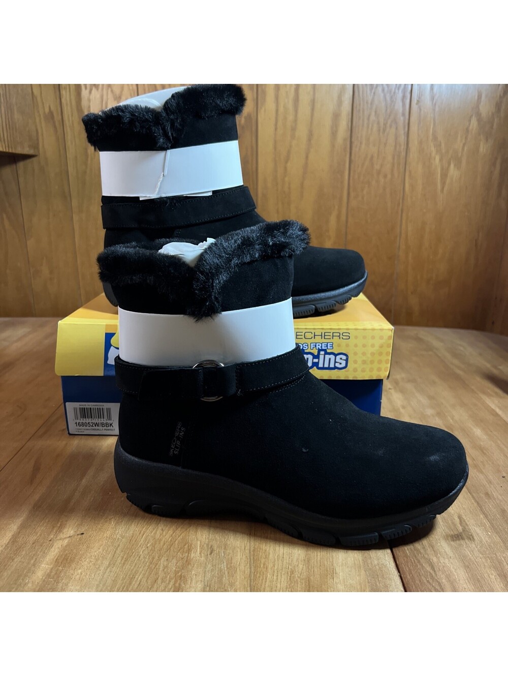 Skechers Hands Free Slip Ins Woman’s Black Casually Perfect Boots Size 9, New